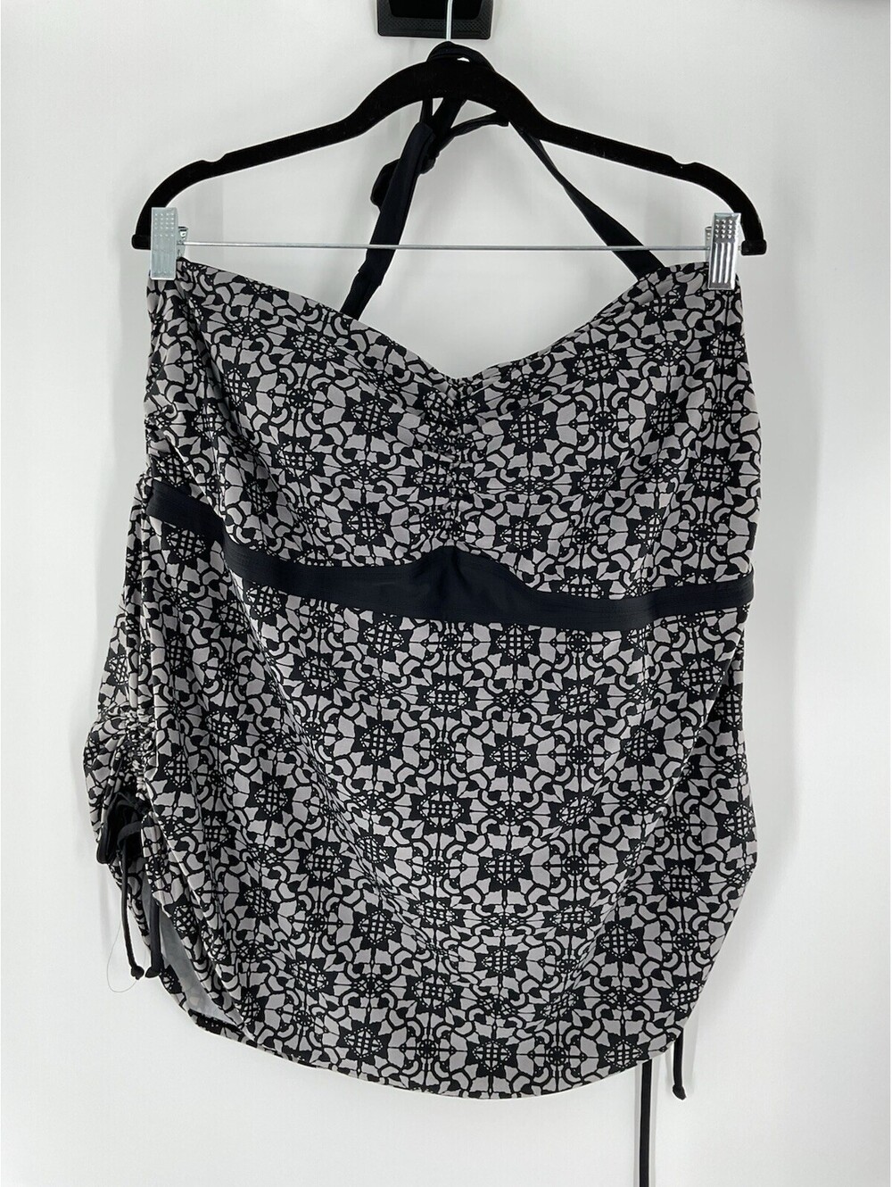Xhilaration Plus Women’s 24W Bathing Suit Top Halter 114